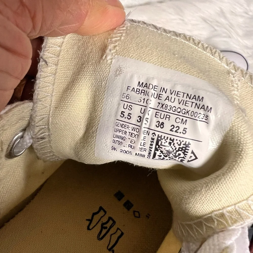 Converse All Star White Canvas Shoes - Picture 6 of 10